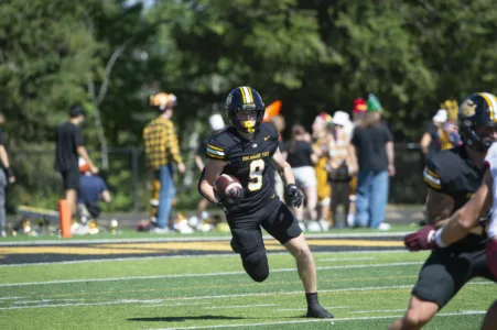 Balanced attack leads Huskies football to win over Mustangs